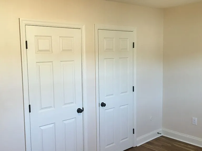 438 W Chestnut St — Photo 10