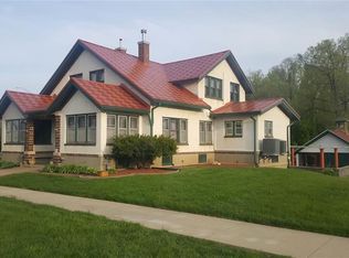 315 E 14th St, Cedar Falls, IA 50613