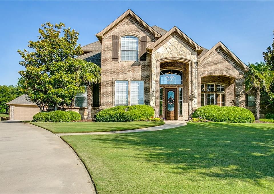 1st image of 7400 Red Leaf Ct
