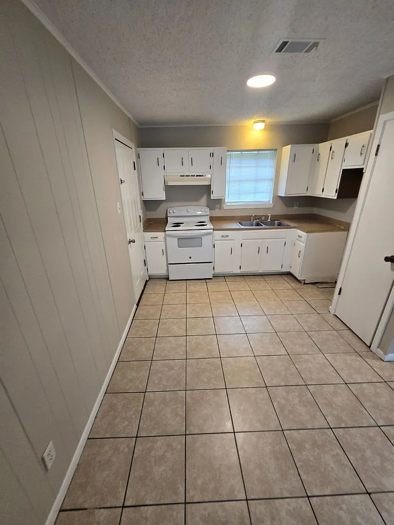 Building Photo - 422 Park Pl #441