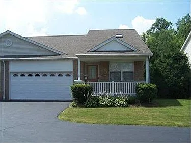 11 Eagle Pointe Dr photo 1