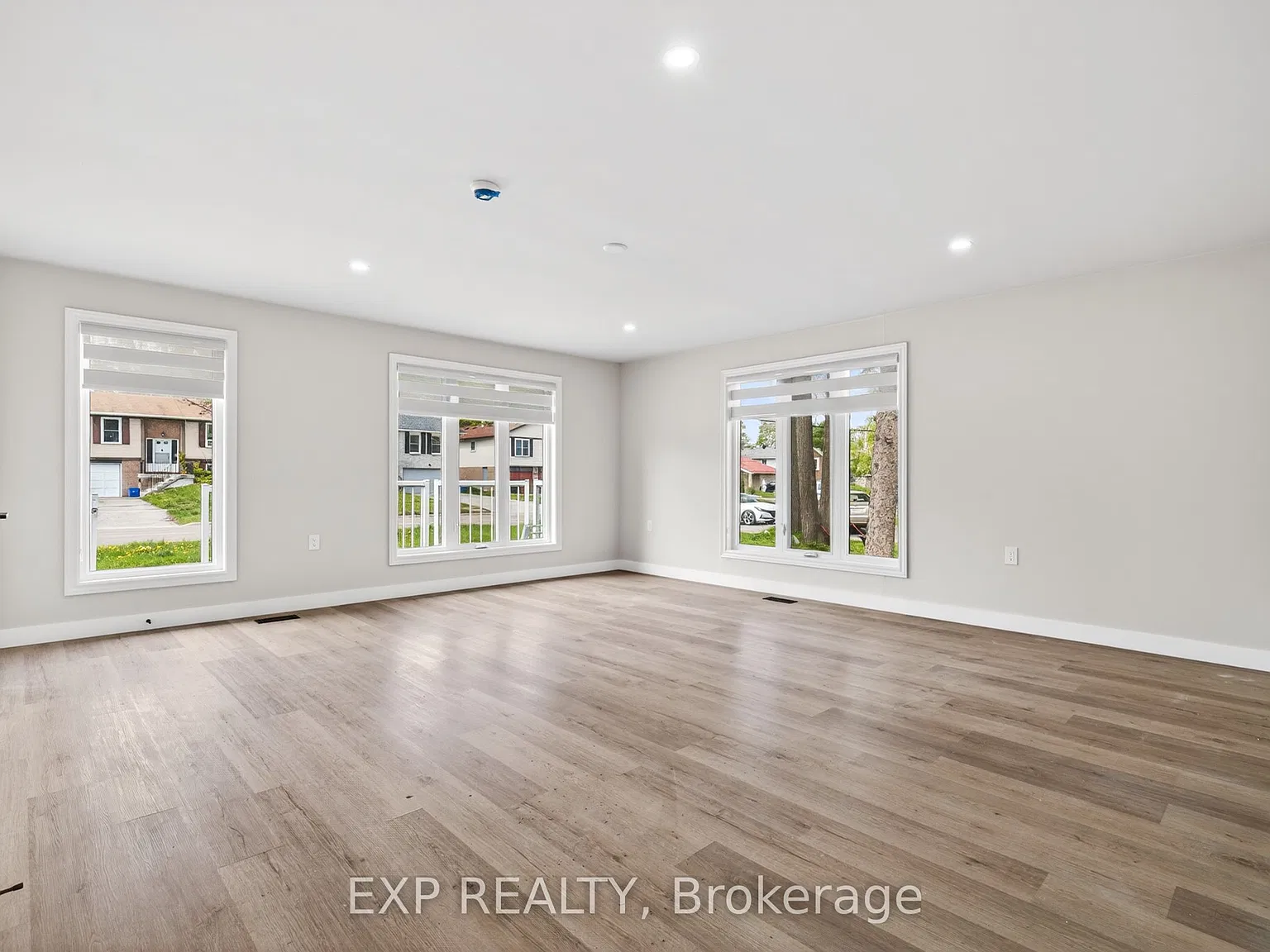 4 bed, $2,700 — Photo 4