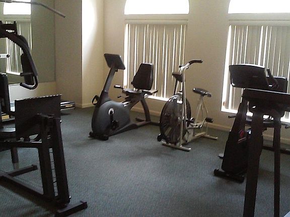 4th image of 121 Wellington Ct APT 4E