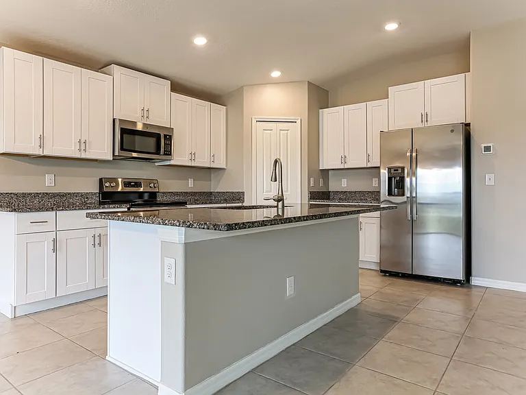 1411 Golden Glow Dr — Photo 5