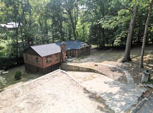 6 Barnes Pl, Charleston, WV 25314