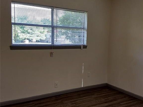 5th image of 804 S 19th St