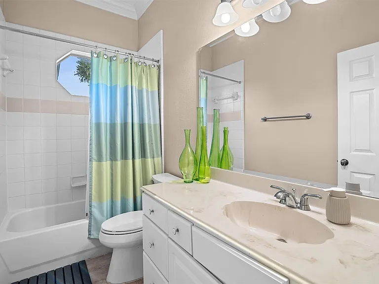 14030 Shoreline Dr — Photo 24