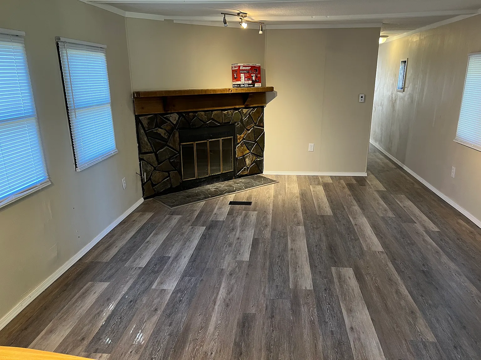 3 bed, 1176 sqft, $1,000 — Photo 3