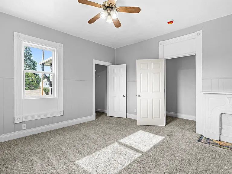 2124 Maple St — Photo 23