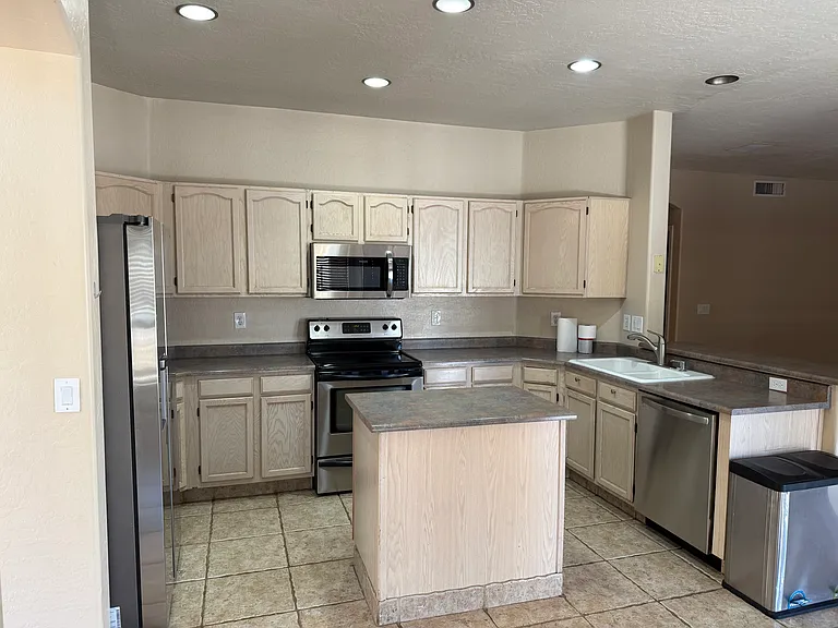 5165 W Linda Ln — Photo 9