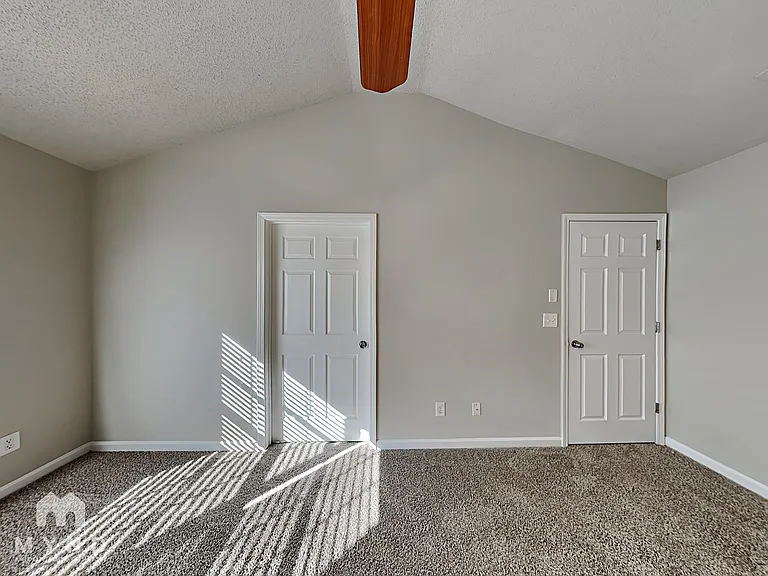 6132 Hickory Lane Dr — Photo 8