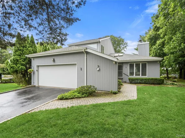 1 Gerriet Court, Northport, NY 11768
