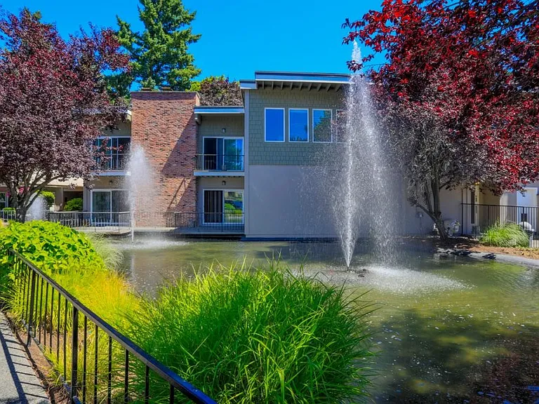 Washington Park Apartments — Photo 3
