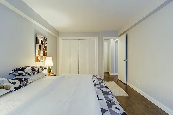 Sold by Compass | media 37