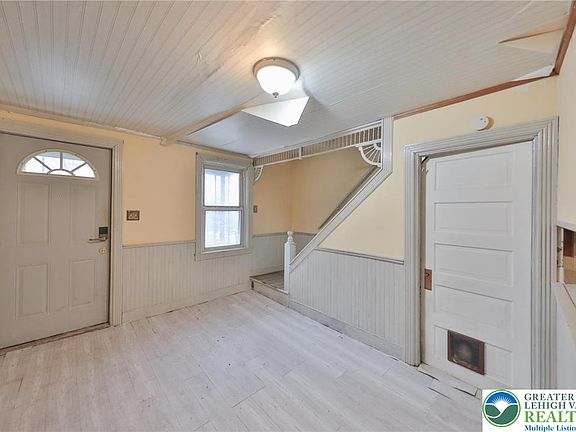 5th image of 1291 Seidersville Rd