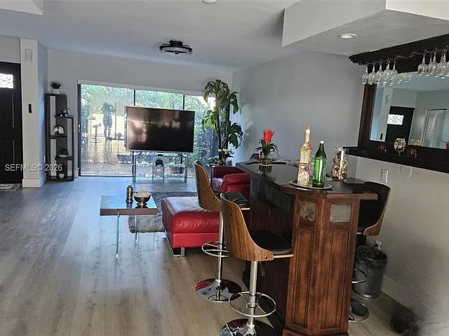 16446 NE 27th Pl — Photo 3
