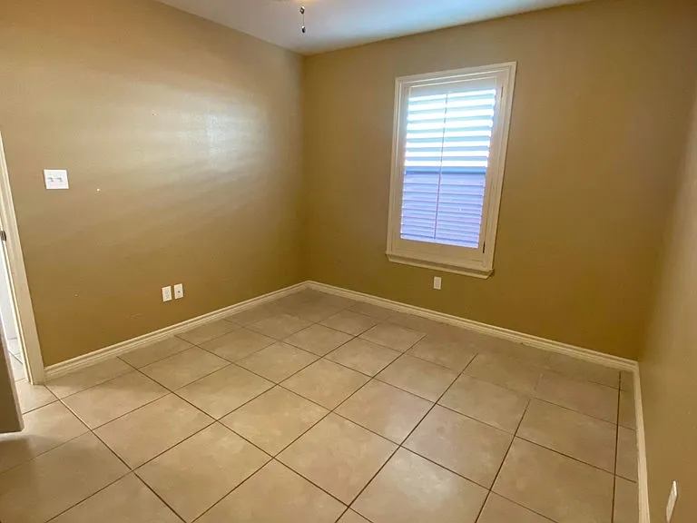 1520 Eidson Rd — Photo 7