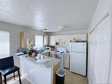 983 Stewarts Creek Dr #9 — Photo 3