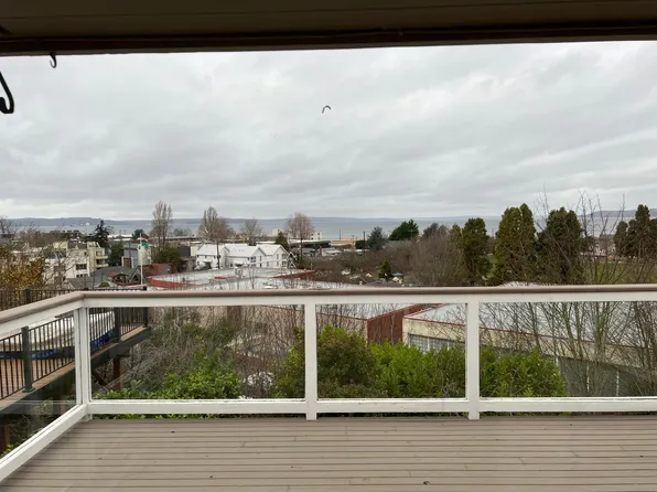 5736 SW Admiral Way, Seattle, WA 98116