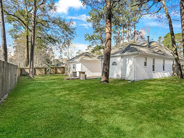 7033 Wynntree Dr — Photo 20