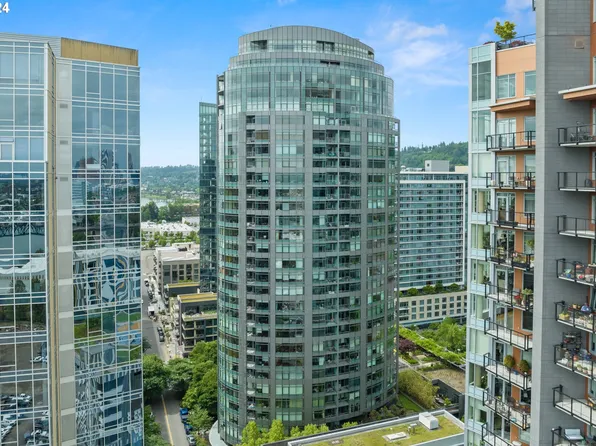 3601 SE River Pkwy #2304, Portland, OR 97239