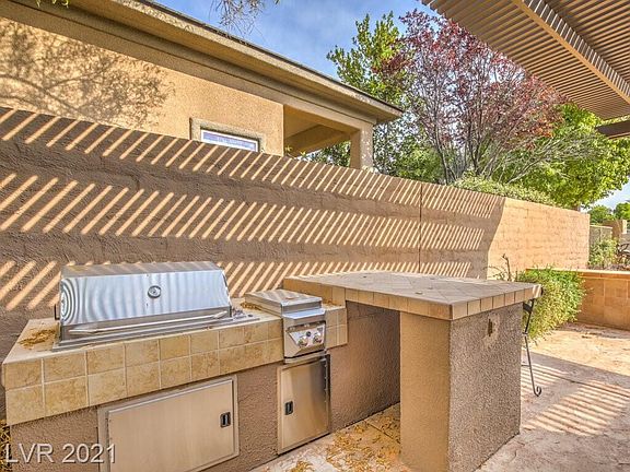 2nd image of 43 Desert Highlands Dr
