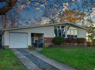 417 Spangle Dr, North Babylon, NY 11703