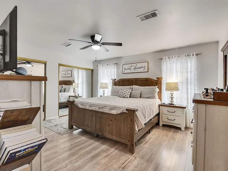 10027 Glenkirk Dr — Photo 17