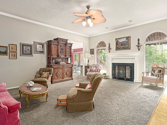 4th image of 2 Wrea Cir