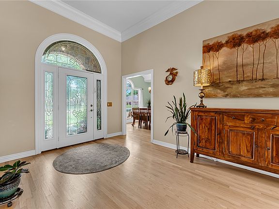 5th image of 1619 E Winfield Dr