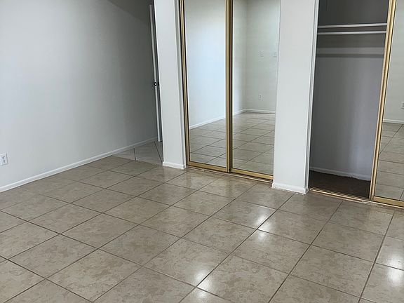 5th image of 2507 W Sharon Ave