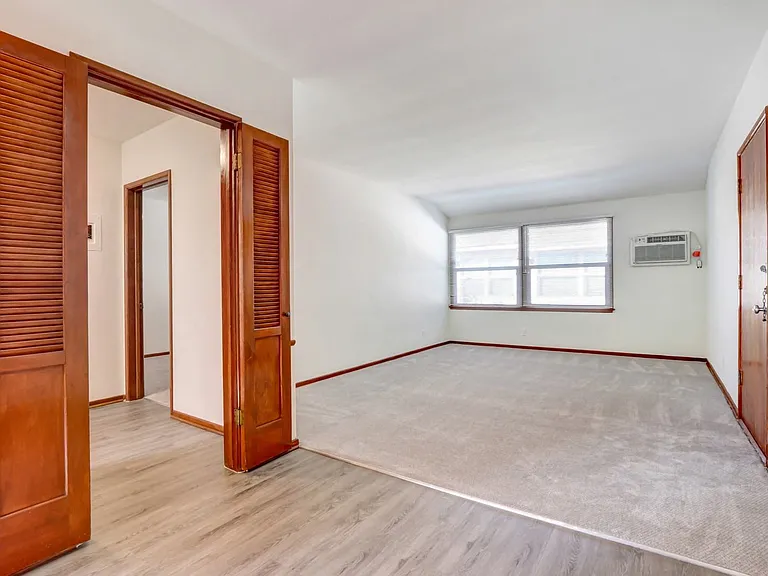 12224-34 Chandler Blvd — Photo 69