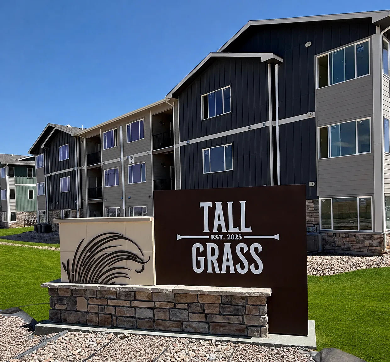 Tall Grass Apartments — Photo 1