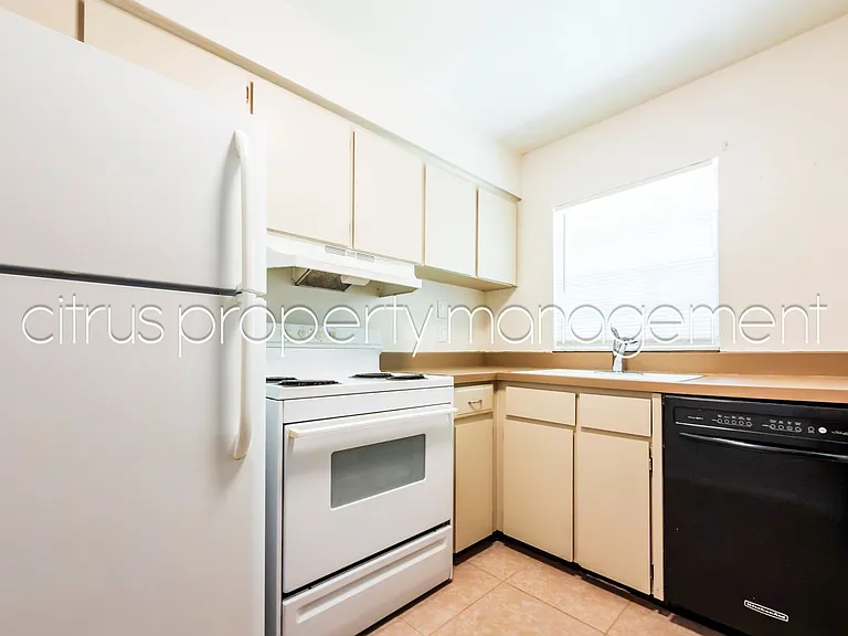 3034A Fairway Ln — Photo 20