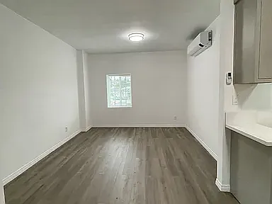 2 bed, 700 sqft, $2,000 — Photo 4