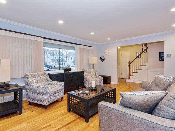 2nd image of 50 Prescott St
