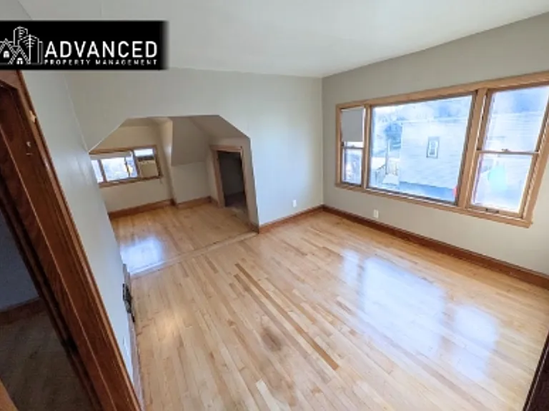3893 Doctor William Finlayson St — Photo 5