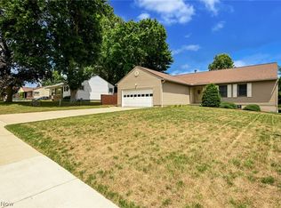 787 Bridge Rd, Akron, OH 44312