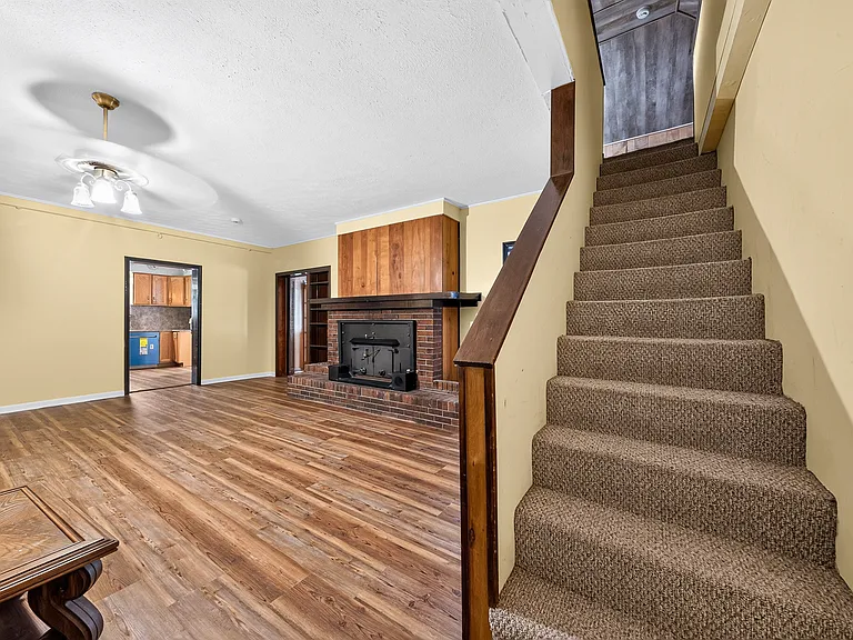 606 Harper Rd — Photo 22