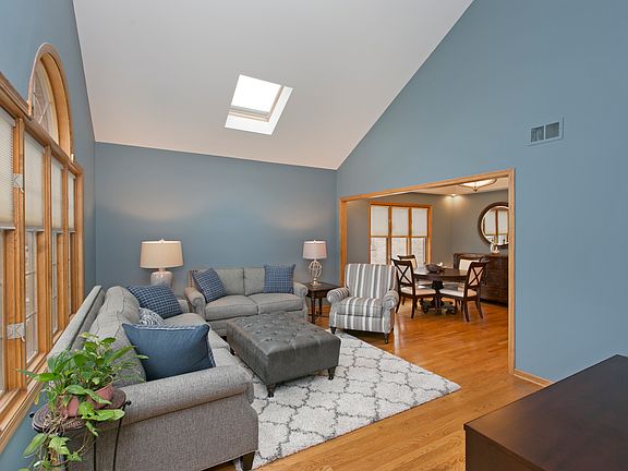 4th image of 4834 N Oak Park Ave