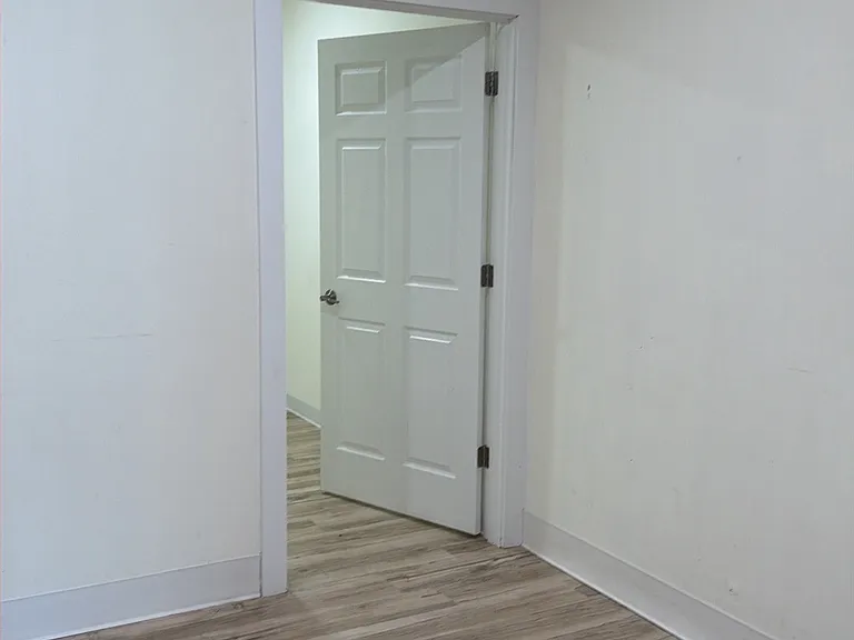 219 S Locust St #1C — Photo 5