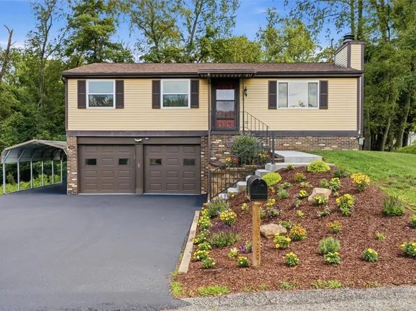 110 Carnegie Dr, New Kensington, PA 15068