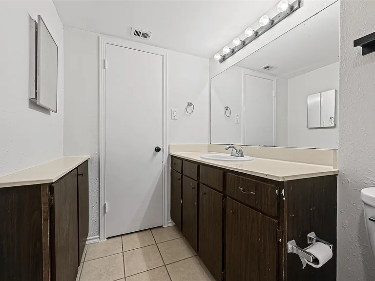 800 Post Oak Blvd #73 — Photo 12