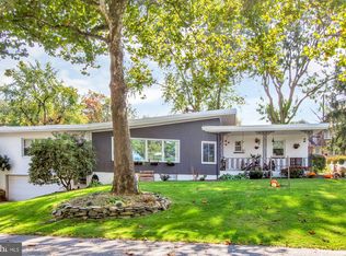 3250 Lynwood Ln, York, PA 17402