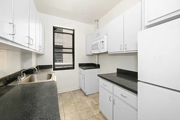 Rented by MNS | media 1