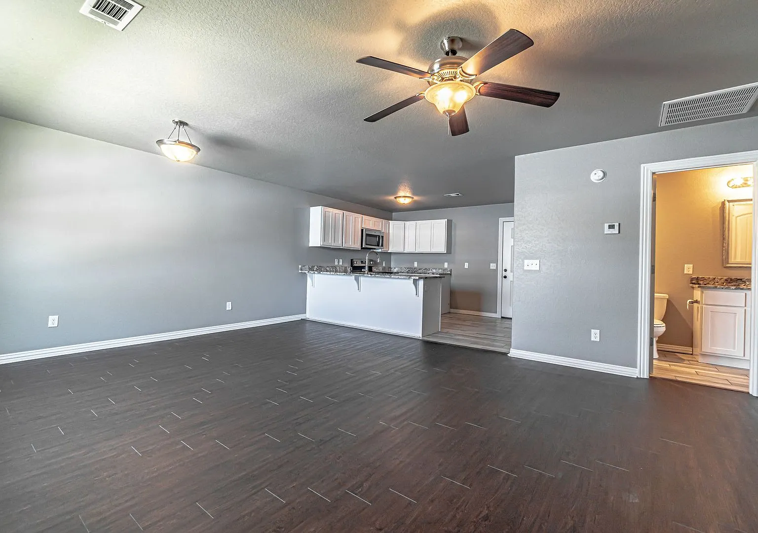 Nemreal -109 2nd Ave — Photo 2