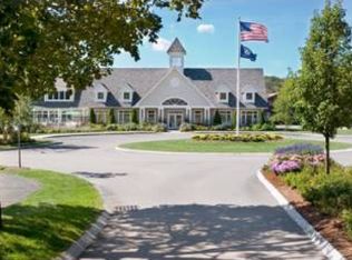 819 Norwest Dr, Norwood, MA 02062