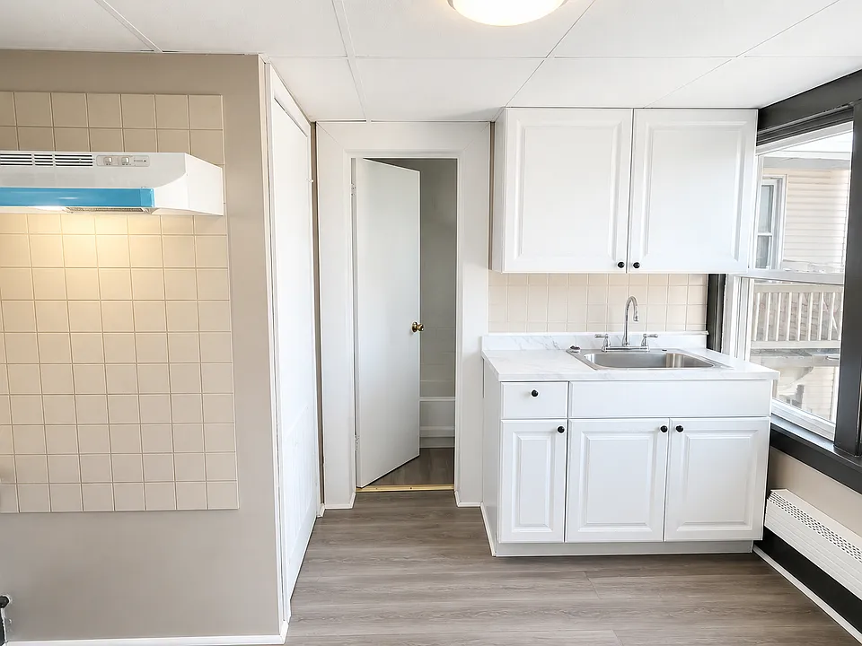 17 Elm St #3B