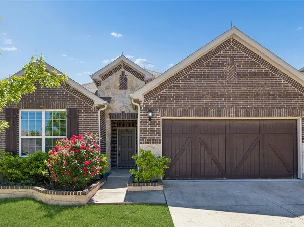211 Copper Canyon Dr, Lewisville, TX 75067