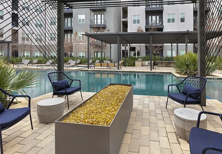 Bell CityLine I — Photo 21